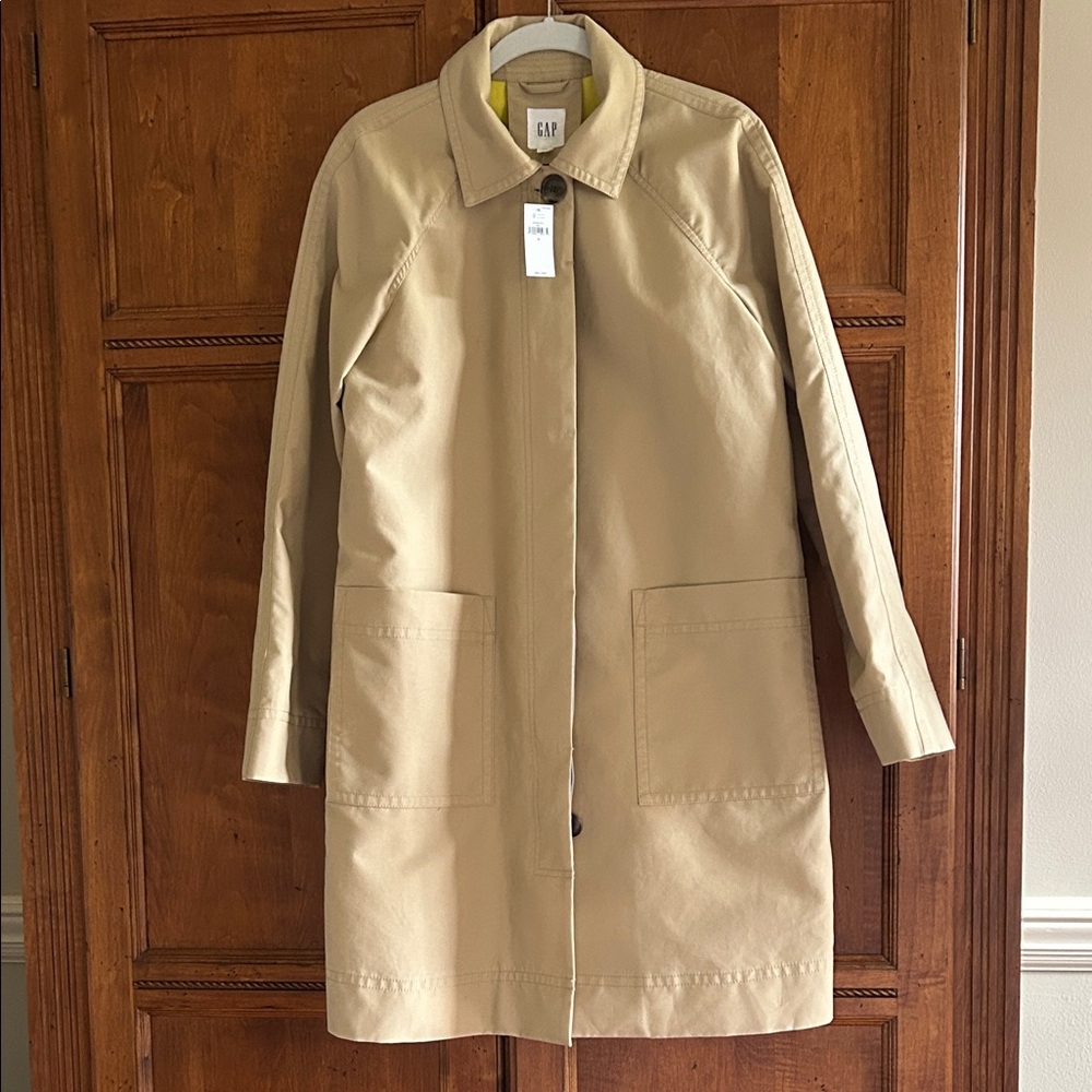 GAP Women's Beige Trench Coat
